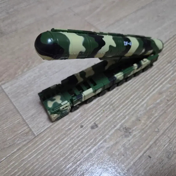 [SOLD OUT] 1/144 동풍 DF-41 핵탄도탄 미사일 발사차량