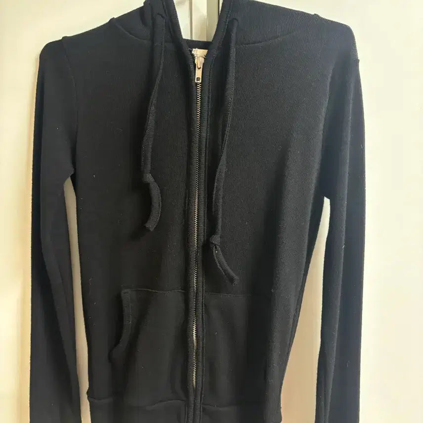 [BUNJANG] Black Hooded Zip-up Sweatshirt / 블랙 후드 집업 새상품