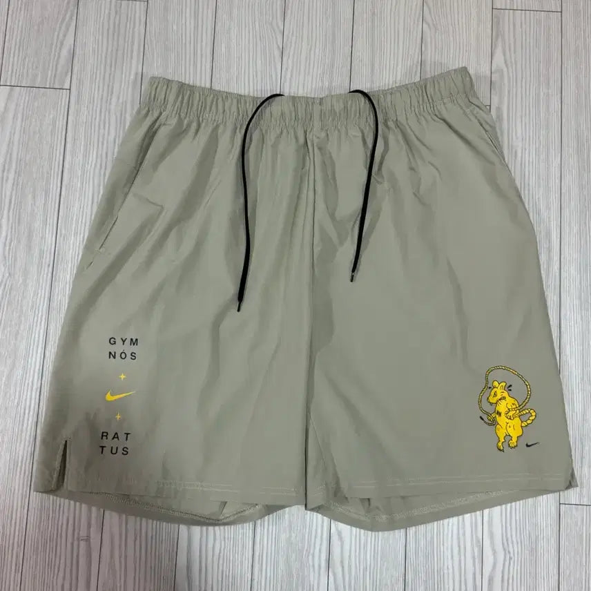 [SOLD OUT] 나이키 트레이닝 반바지 4xl(35~36)상태s 허리밴딩끈 free