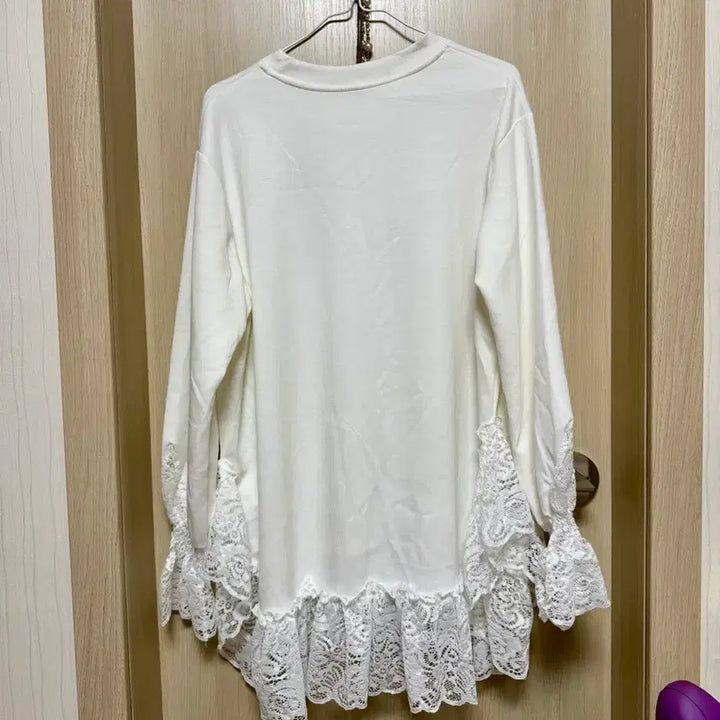 [SOLD OUT] 화이트 레이스 롱 티셔츠
