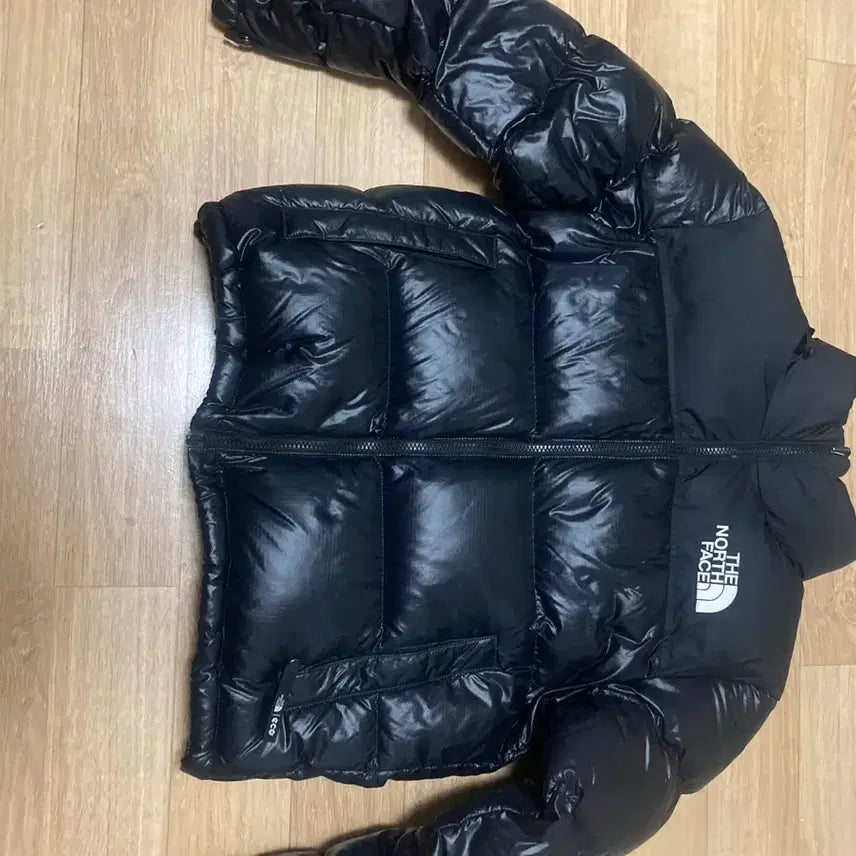 [SOLD OUT] 노스페이스 블랙 숏패딩