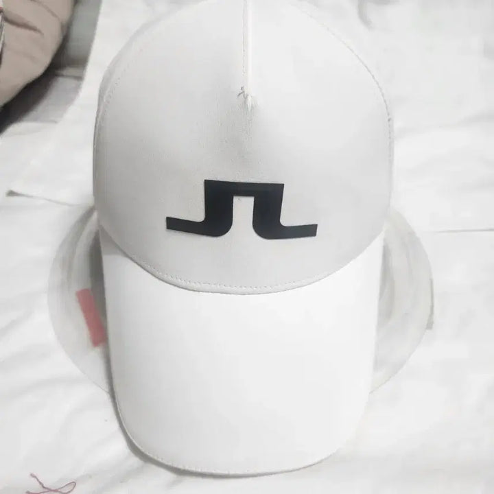 [SOLD OUT] 제이린드버그 JL 화이트 볼캡 모자