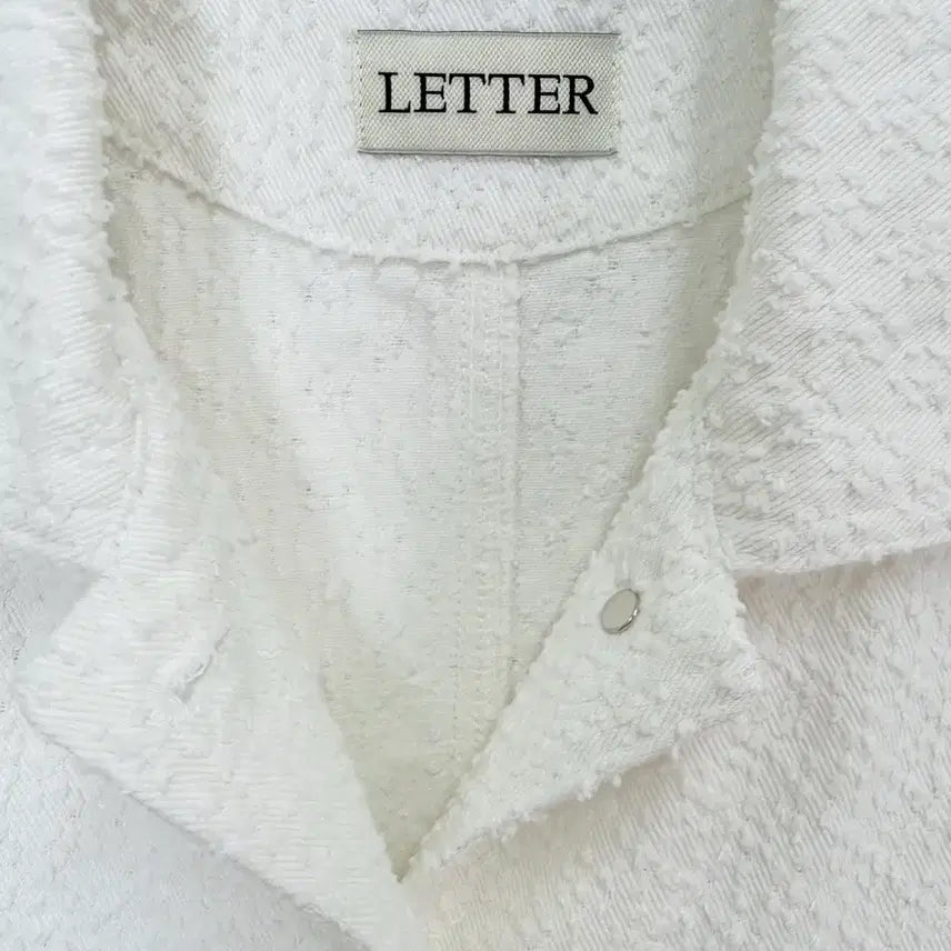[BUNJANG] LETTER White Cotton Damage Jacket / 레터 LETTER 데미지 면자켓