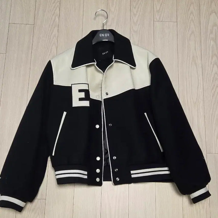 [BUNJANG] ENOR Stadium Jacket / 엔오르 자켓 ENOR STADIUM JACKET