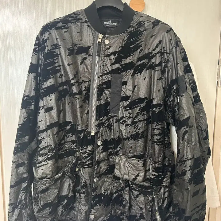 [SOLD OUT] 스톤아일랜드 쉐도우프로젝트 루시드 플락 봄버 자켓 M