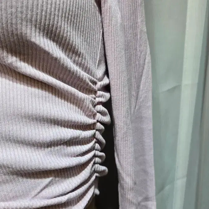 [BUNJANG] Short Ruffle Detail Ribbed Knit Top / 양쪽셔링 쇼트 골지 연보라 긴팔