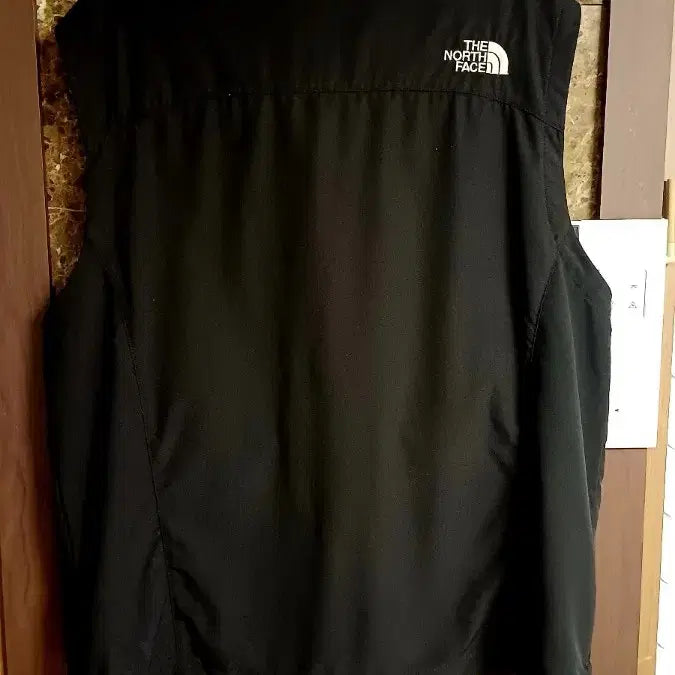 [SOLD OUT] 노스페이스 블랙 남성용 바람막이 조끼 XXL