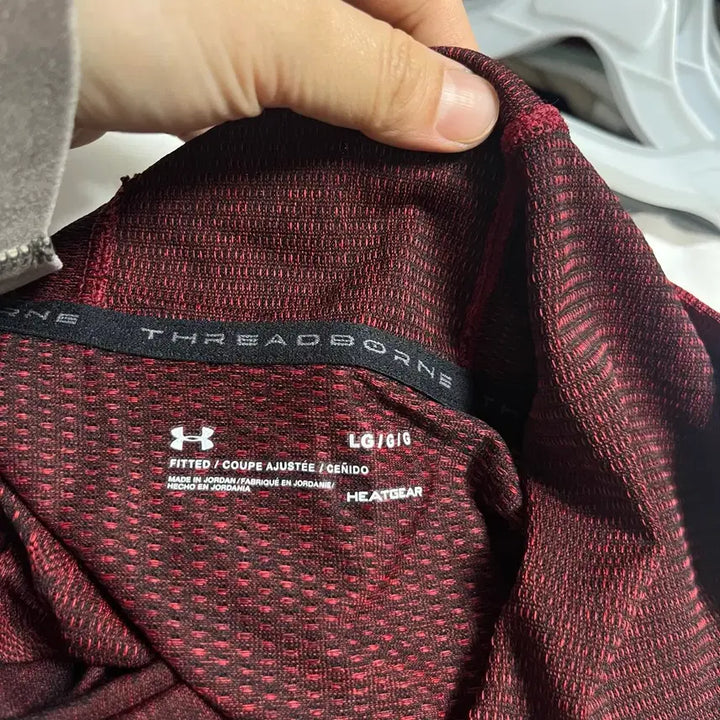 [SOLD OUT] 언더아머 레드 후드 기능성 긴팔 L