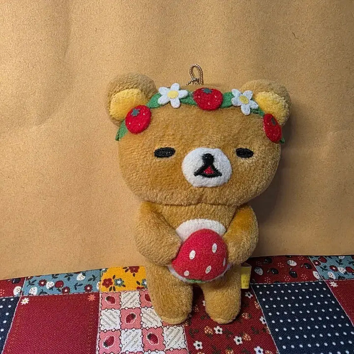[BUNJANG] San-X Rilakkuma Strawberry Plush Keyring / 딸기 리락쿠마 인형 산엑스  키링 꽃 화관