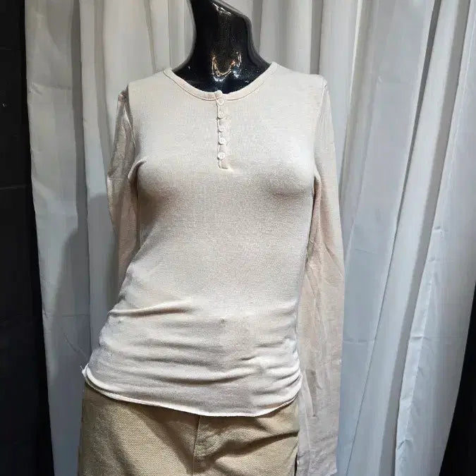 [SOLD OUT] 앞단추 부드러운 핑크베이지 긴팔