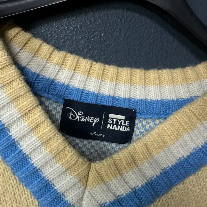 [BUNJANG] Stylenanda Disney Argyle Check Knit Top / free 스타일난다 디즈니 아가일체크 니트