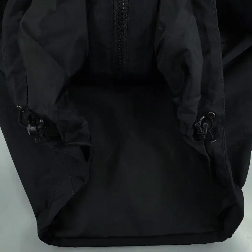 [SOLD OUT] 노스페이스 블랙 그레이 로고 체스트포켓 하이벤트 볼카노 투웨이지퍼 고프코
