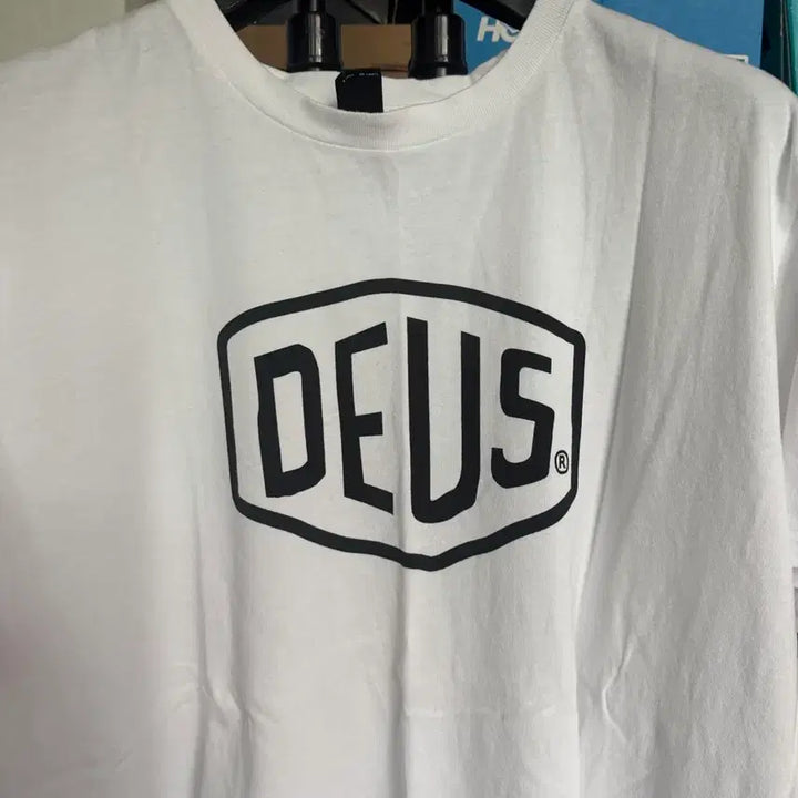 [BUNJANG] Deus Ex Machina Shield White T-shirt / [XXXL]데우스 엑스 마키나 쉴드 화이트 반팔 티셔츠