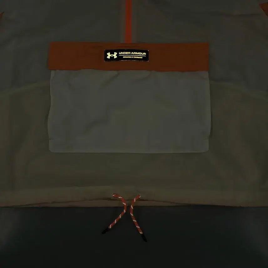 [BUNJANG] Under Armour Ivory Light Orange Reflective Logo Rush Half-Zip / 언더아머 아이보리 라이트오렌지 배색 리플렉티브 로고 러쉬 오버핏 하프집업
