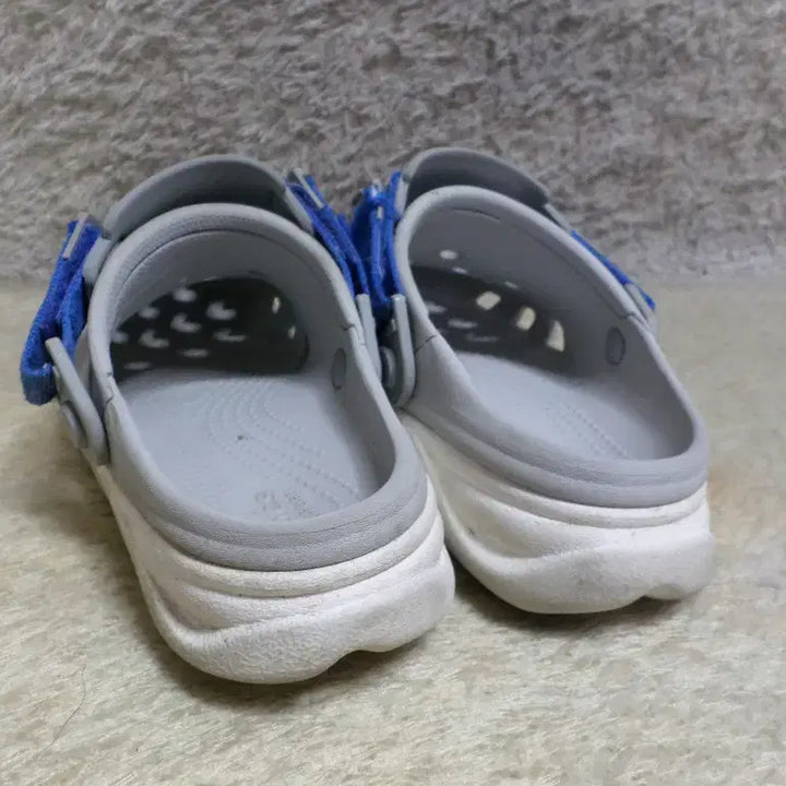 [BUNJANG] Crocs All-Terrain Sandals / 후루룩구제 220 크록스 올터레인 샌들 슬리퍼 중고 신발