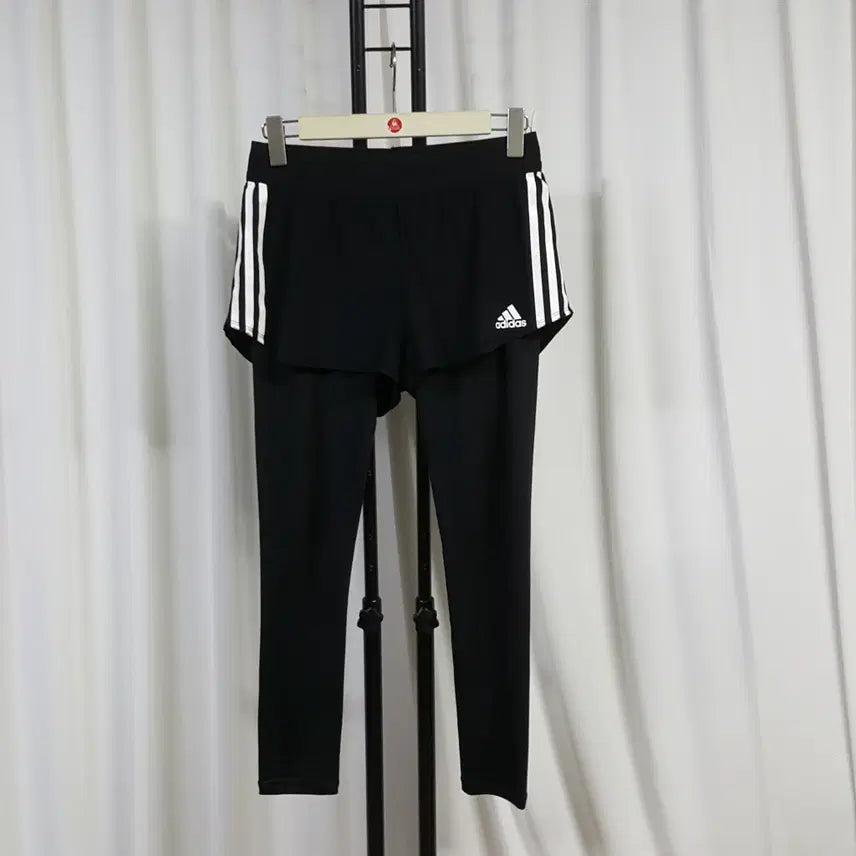 [SOLD OUT] 아디다스 여성 레깅스 반바지 택제거 29-30추천 오일장