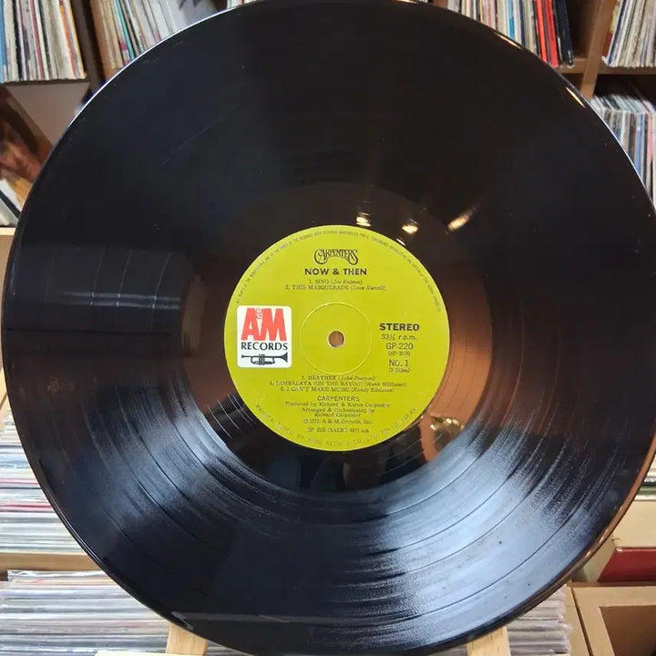 [SOLD OUT] 자켓 디자인도 예뻐서 카펜터스 Now &amp; Then LP