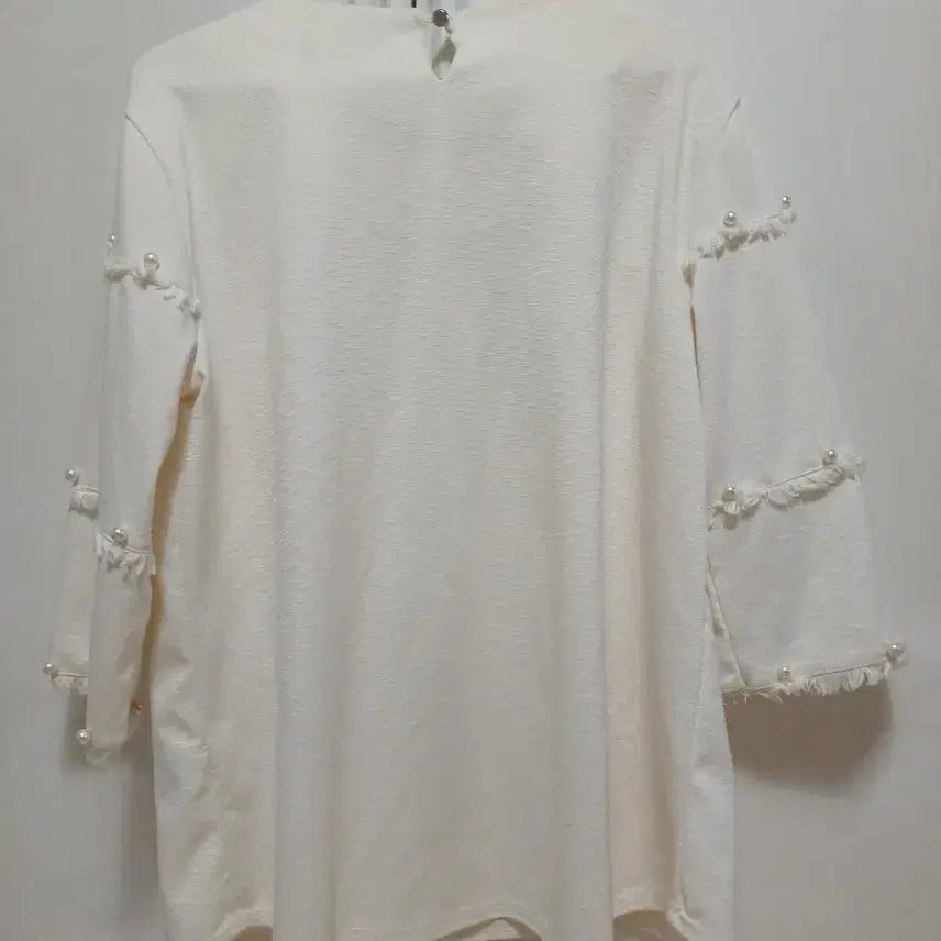 [BUNJANG] SI Pearl Embellished Ivory Blouse / 에스아이 SI 진주 장식 아이보리 블라우스