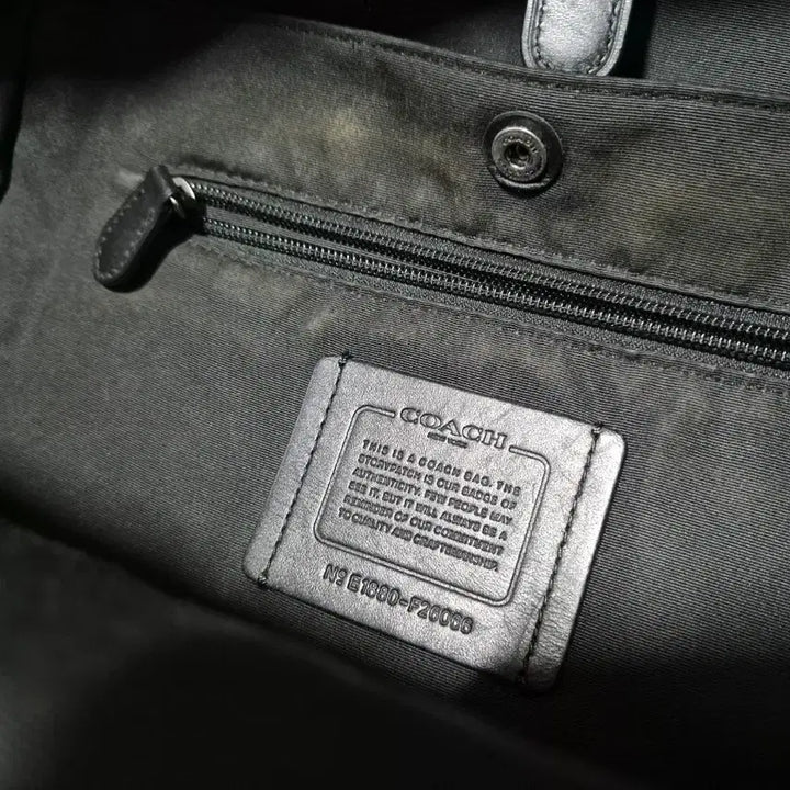 [BUNJANG] Coach Signature Backpack Black Stripe / 코치 시그니처 백팩 블랙 스트라이프