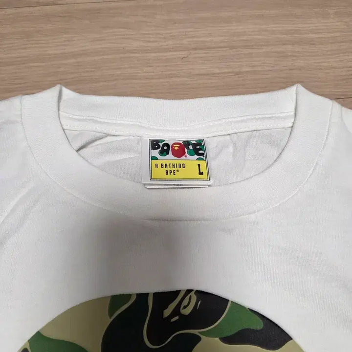 [SOLD OUT] 베이프 반팔티 L