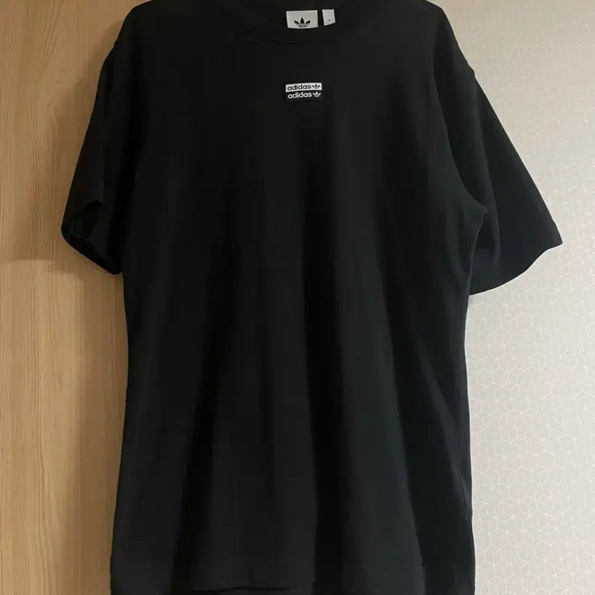 [BUNJANG] Adidas Short Sleeve T-shirt / 아디다스 반팔