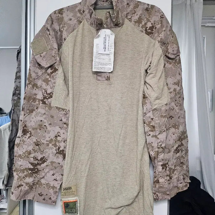 [BUNJANG] US Marine Corps Desert Marpat Combat Shirt - Medium Regular / 미 해병대 데저트 마펫 컴뱃셔츠 - 미디움 레귤러(105