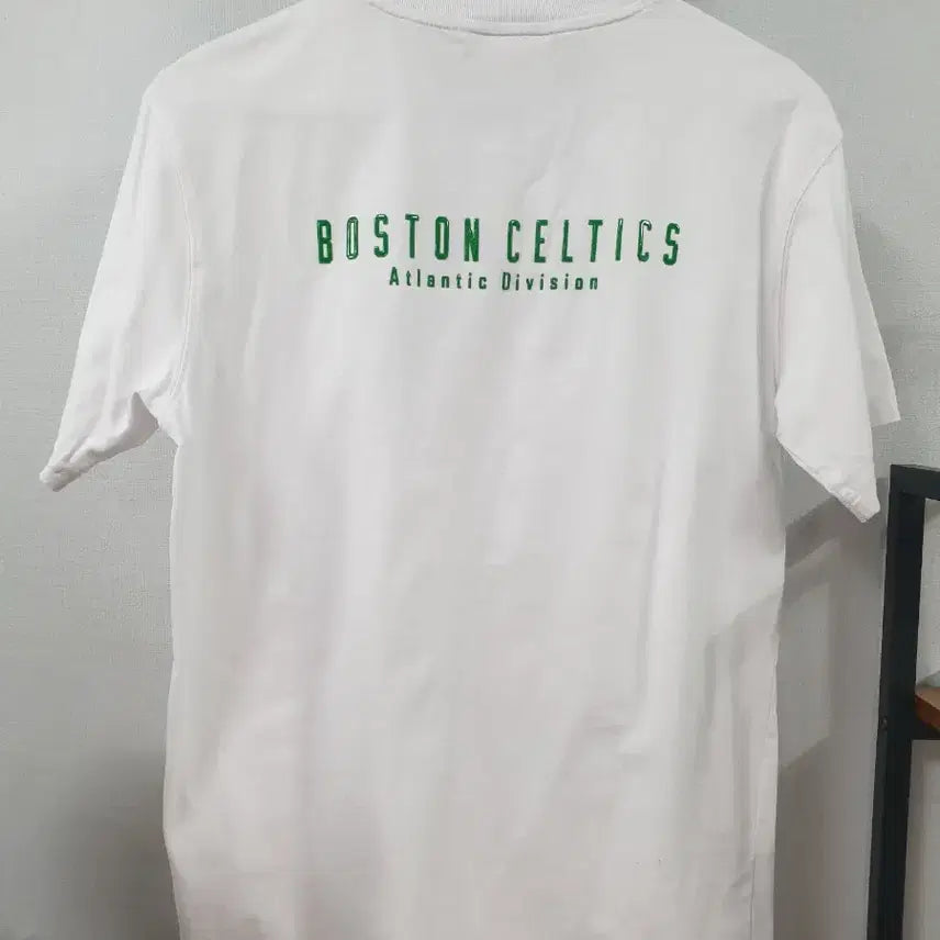 [BUNJANG] NBA 보스턴 셀틱스 반팔 티셔츠 화이트 S / NBA 보스턴 셀틱스 반팔 티셔츠 화이트 S