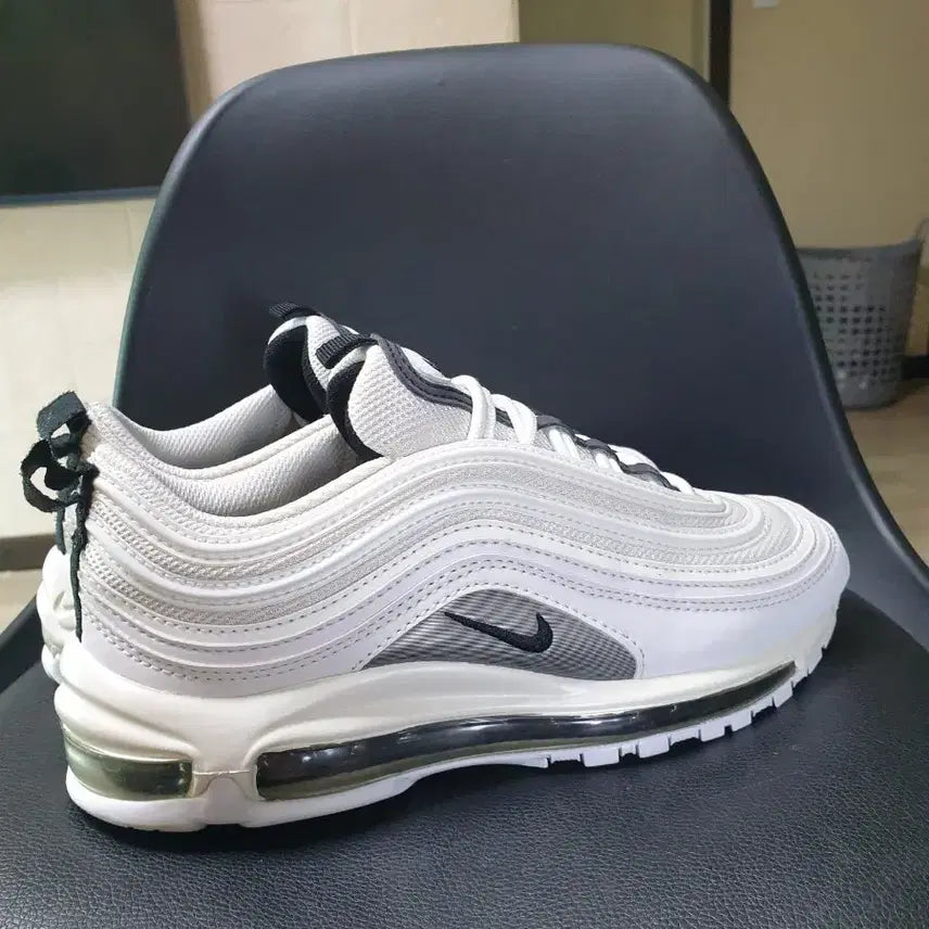 [SOLD OUT] 나이키 에어맥스97 화이트 블랙 운동화(235)