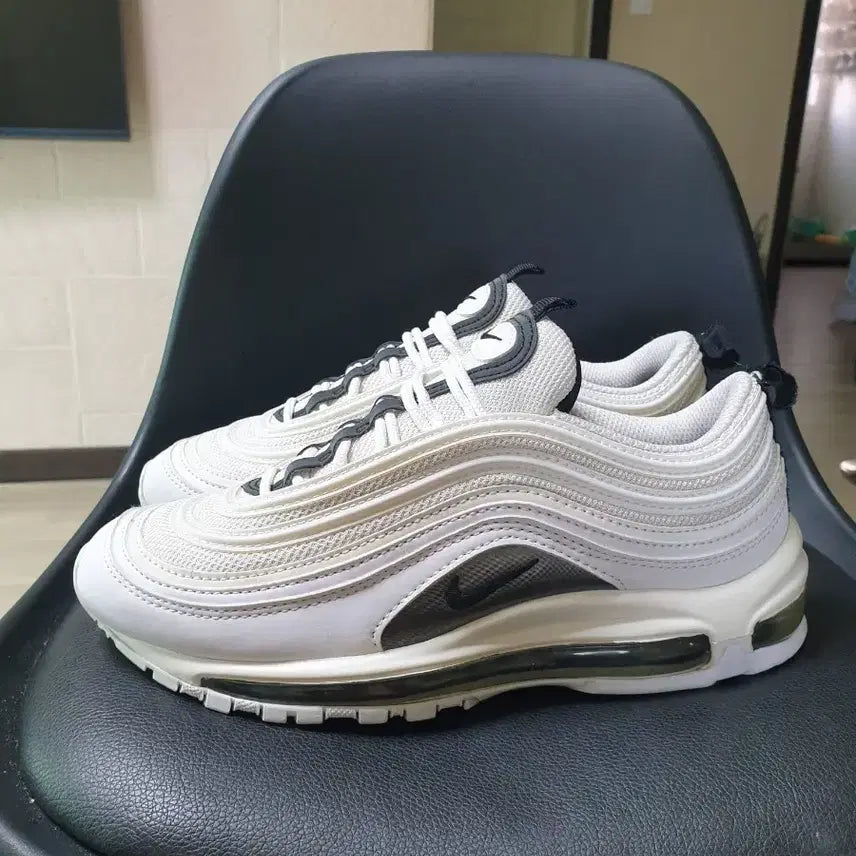 [SOLD OUT] 나이키 에어맥스97 화이트 운동화 235