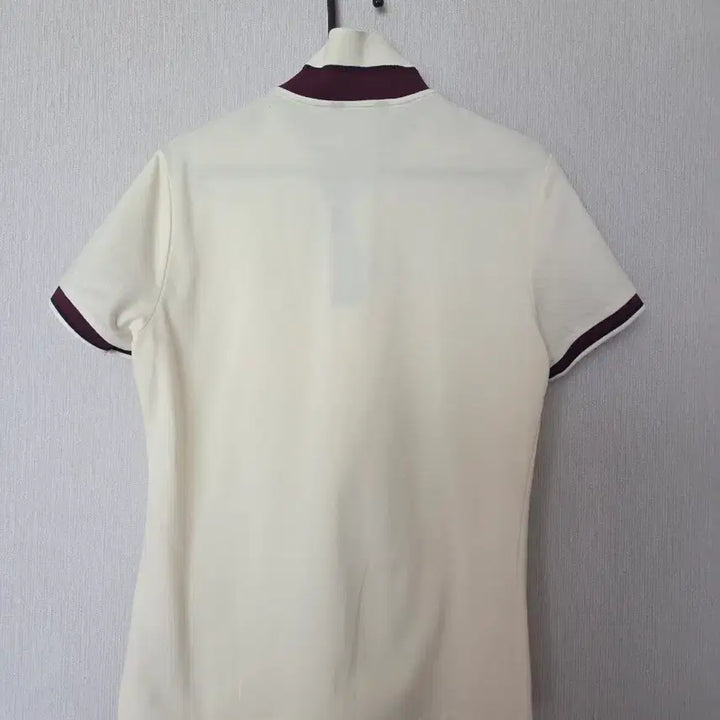 [SOLD OUT] 헤지스 아이보리 카라 반팔 티셔츠