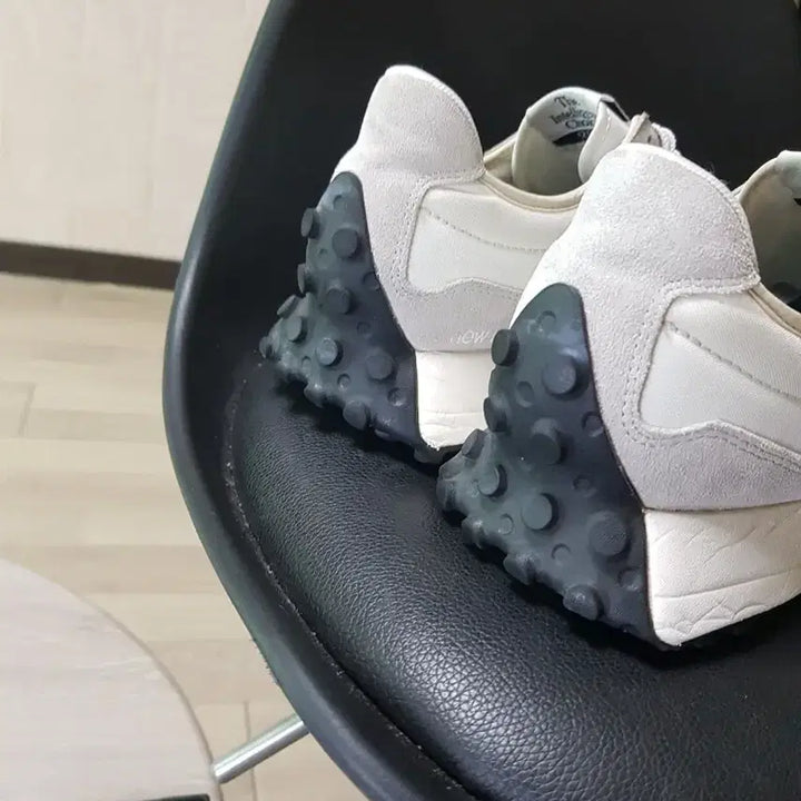 [SOLD OUT] 뉴발란스 327 아이보리 네이비 운동화 270