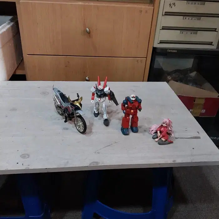 [BUNJANG] 건담 미니어쳐 외 일괄 / 건담 미니어쳐 외 일괄