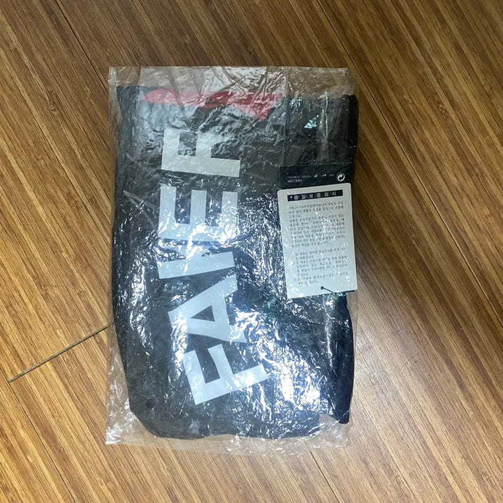 [SOLD OUT] 2022 T1 나이키 유니폼 페이커 마킹 제오페구케 전원 친필 사인