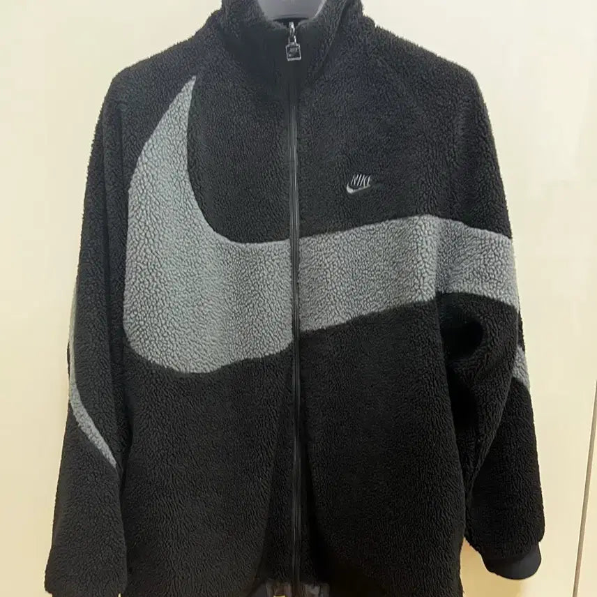 [BUNJANG] Nike Fleece Reversible Jacket Black/Grey / 나이키 후리스 리버시블 검회