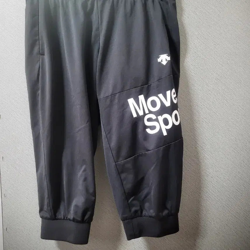 [BUNJANG] Descente Move Sport 7-Part Training Pants Black / 데상트 Move Sport 7부 트레이닝 바지 블랙