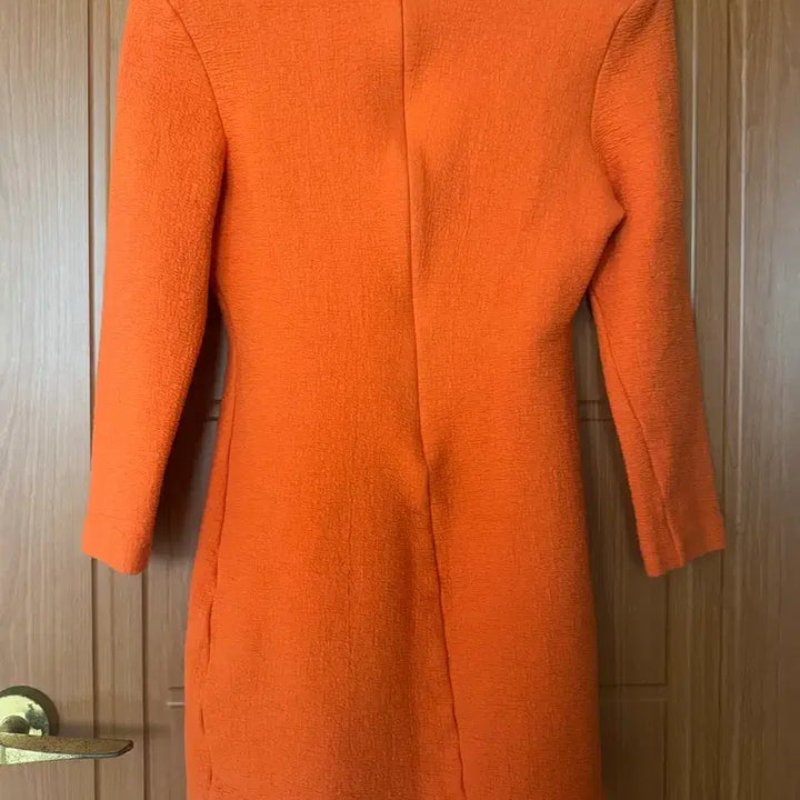 [SOLD OUT] COS 코스 오렌지색 원피스