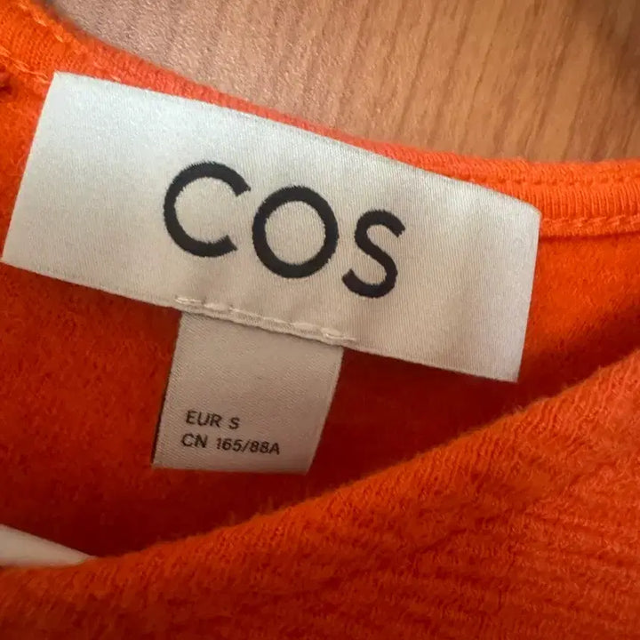 [SOLD OUT] COS 코스 오렌지색 원피스