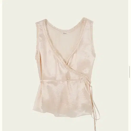 [BUNJANG] Ribbon Light Tippy Blouse / 리본빛 tippy 블라우스