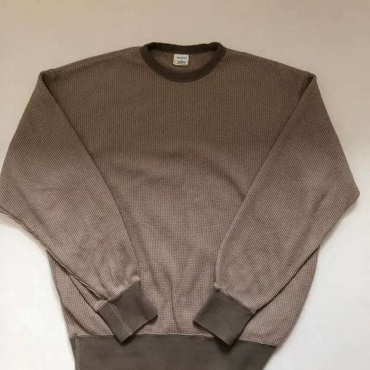 [BUNJANG] KISS Waffle Crewneck L / 카키스 와플 크루넥