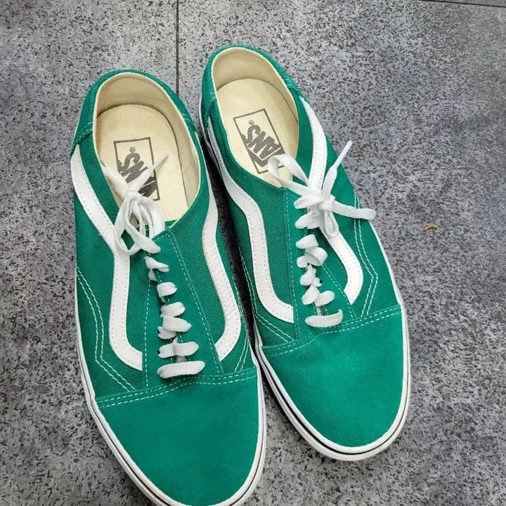 [BUNJANG] Vans Old Skool Green Sneakers (Size 270) / 반스 올드스쿨 그린 스니커즈 운동화270