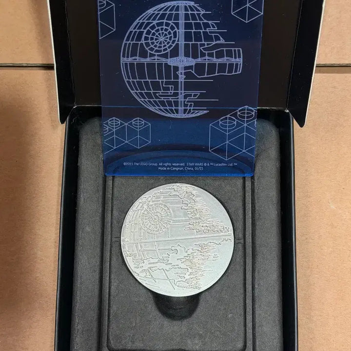 [BUNJANG] LEGO Star Wars Death Star II 40591 40th Anniversary Coin VIP Keychain Set / 레고 스타워즈 데스스타 II 40591 40주년 코인  VIP 키체