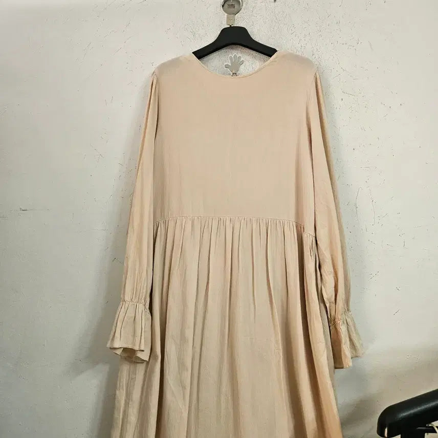 [BUNJANG] Long Beige Ruffle Dress / 롱 원피스 베이지 캉캉 free