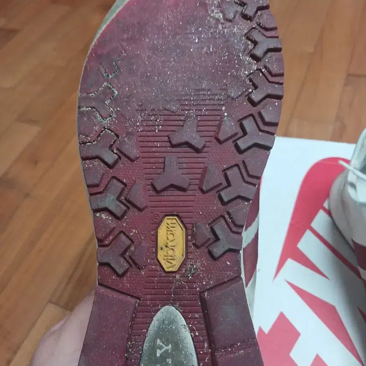 [BUNJANG] BALLY 발리 화이트 스니커즈 운동화275 / BALLY 발리 화이트 스니커즈 운동화275
