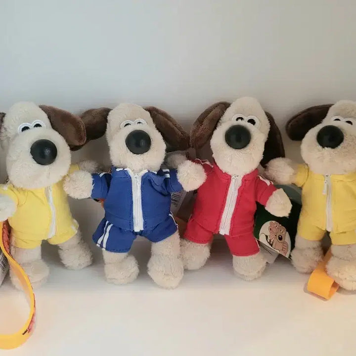 [BUNJANG] Wallace &amp; Gromit Gromit Plush Keychain New / 월레스와 그로밋 그로밋 인형 키링 새상품