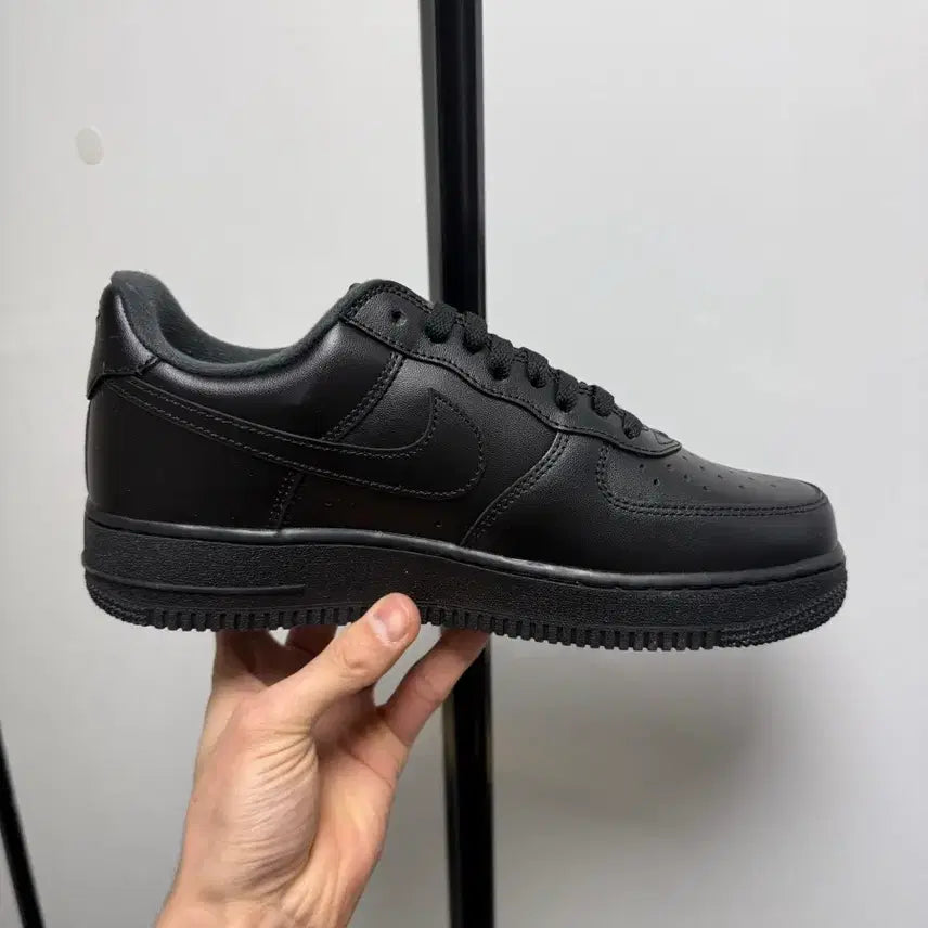 [SOLD OUT] 나이키 에어포스1 슈프림 블랙