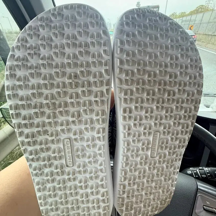 [BUNJANG] Umbro Paisley Navy Flip-Flops (Size 270) / 엄브로 페이즐리 네이비 쪼리 슬리퍼 사이즈270