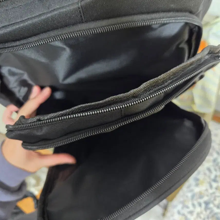 [BUNJANG] Black Backpack / 백팩 새상품