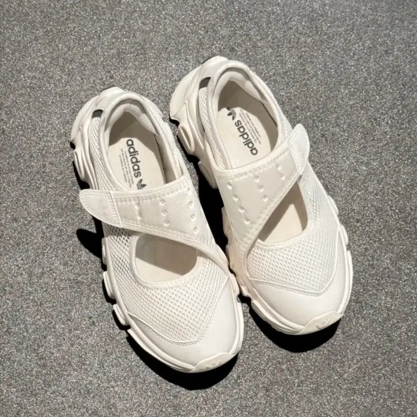 [SOLD OUT] 아디다스 아디폼 메가제인 클라우드 화이트 아이언 메탈릭 JQ8245