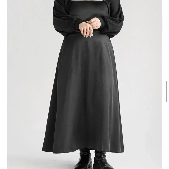 [BUNJANG] Satin Maxi Dress / 빅사이즈 새틴 원피스 뒷트임 포인트/블랙 새상품