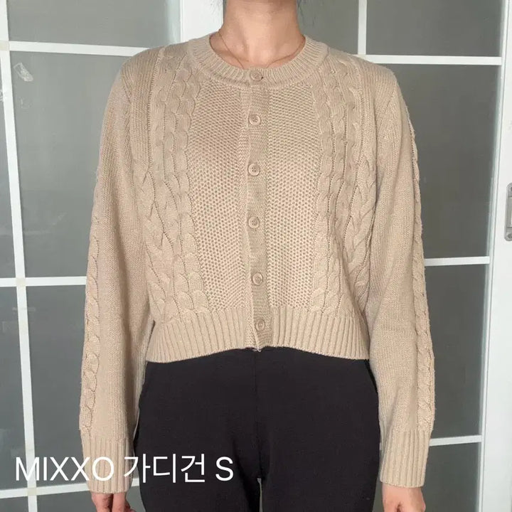 [BUNJANG] Knit Sweater / 니트 각 2,000원